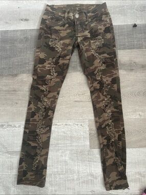 Rue21 Camo Ankle Jeans with Frayed Trim - Green/Brown
